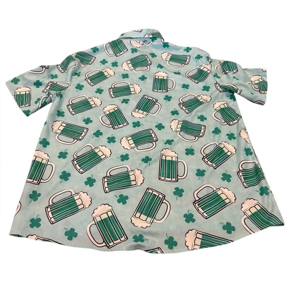 Catch the Waves Men's St. Patrick's Day Beer Button Down Shirt Size Medium - Picture 5 of 5